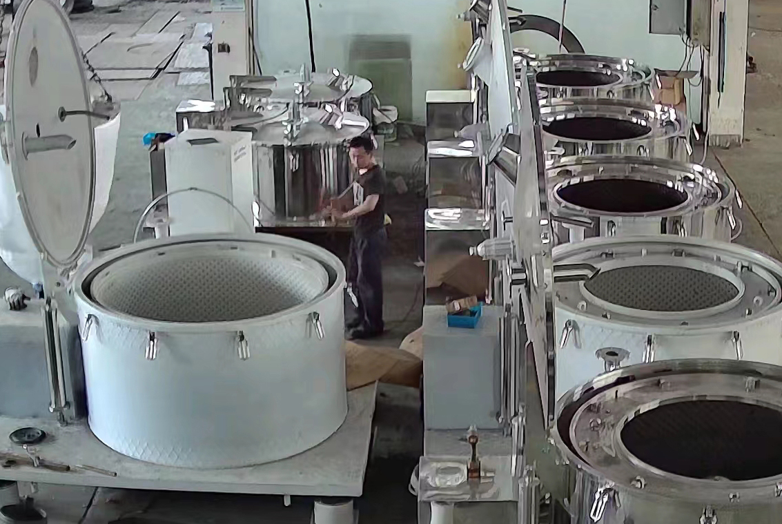 吊袋離心機(jī)多少錢一臺(tái) 顏值和功能實(shí)用性哪個(gè)更值錢