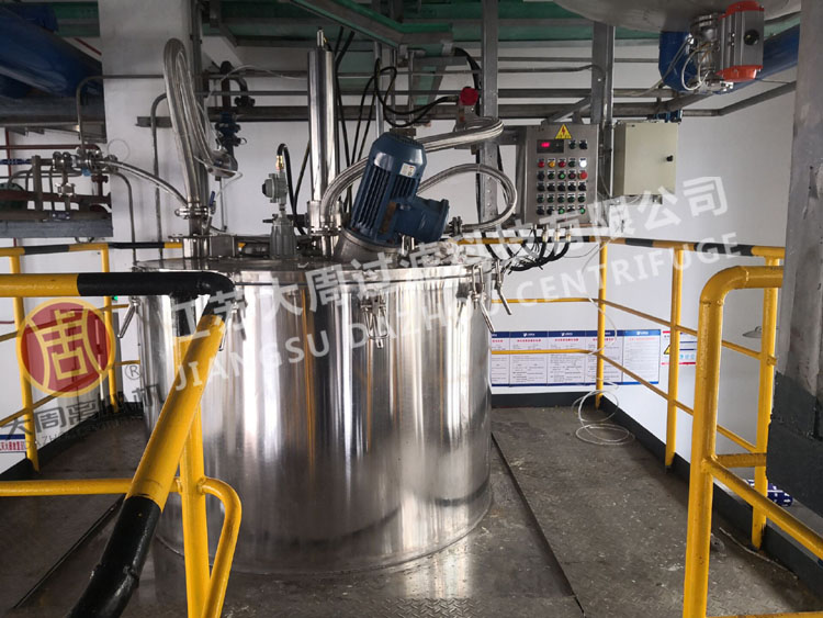 全自動(dòng)刮刀離心機(jī)安裝時(shí)注意的九個(gè)事項(xiàng)