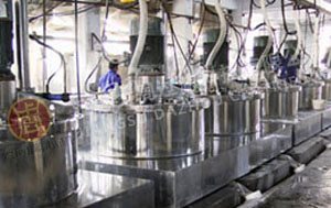 刮刀全自動(dòng)下部卸料離心機(jī)主要結(jié)構(gòu)