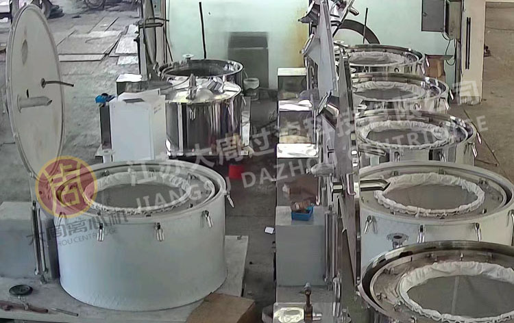 醫(yī)藥中間體原材料用平板吊袋離心機